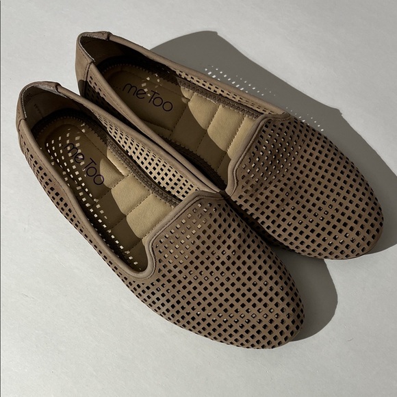 Me Too Yale Leather Cutout Flats Loafers sz 8.5 Cream Tan Neutral Summer Shoes - Picture 2 of 8